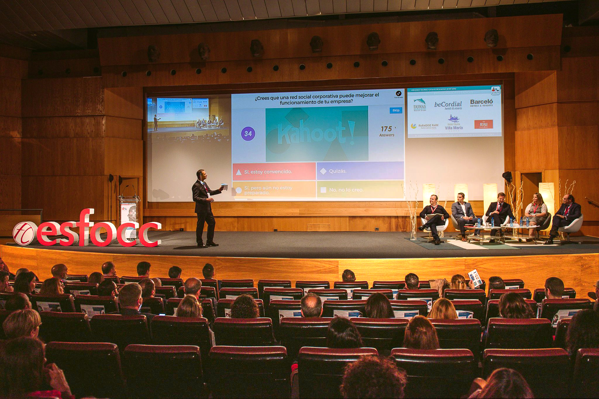 laycos-blog-II-congreso-rrhh-canarias-pregunta-kahoot-crees-que-una-red-social-corporativa-puede-mejorar-el-funcionamiento-de-tu-empresa